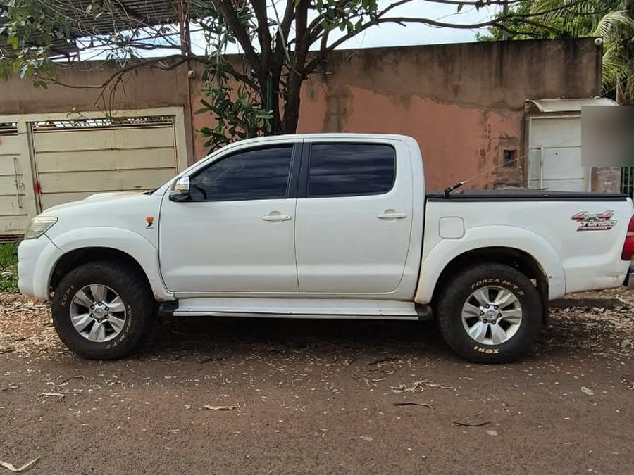 Toyota Hilux com rastreador Sentinela
