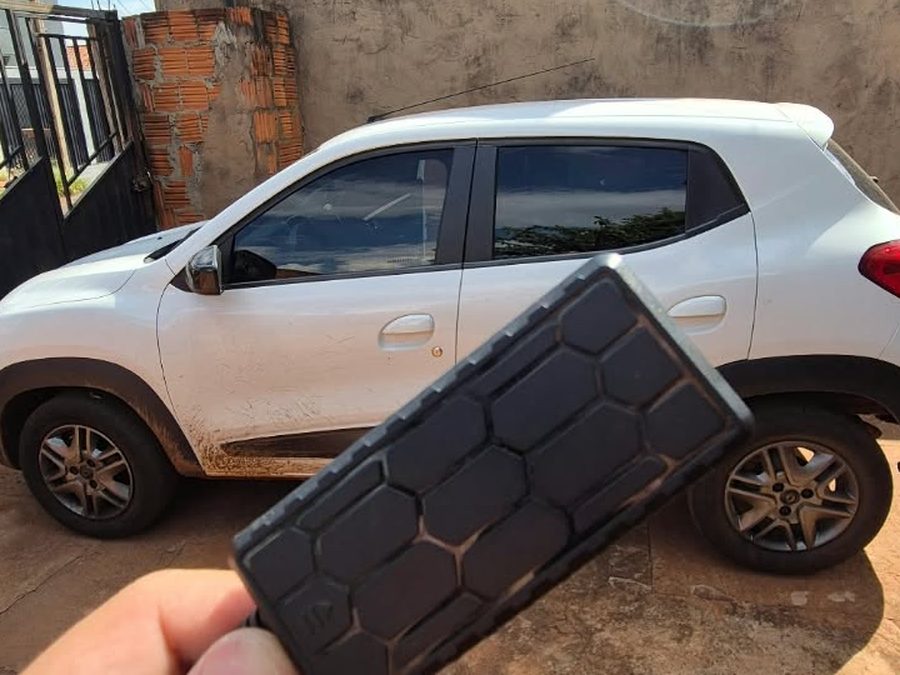 Renault Kwid com rastreador Sentinela